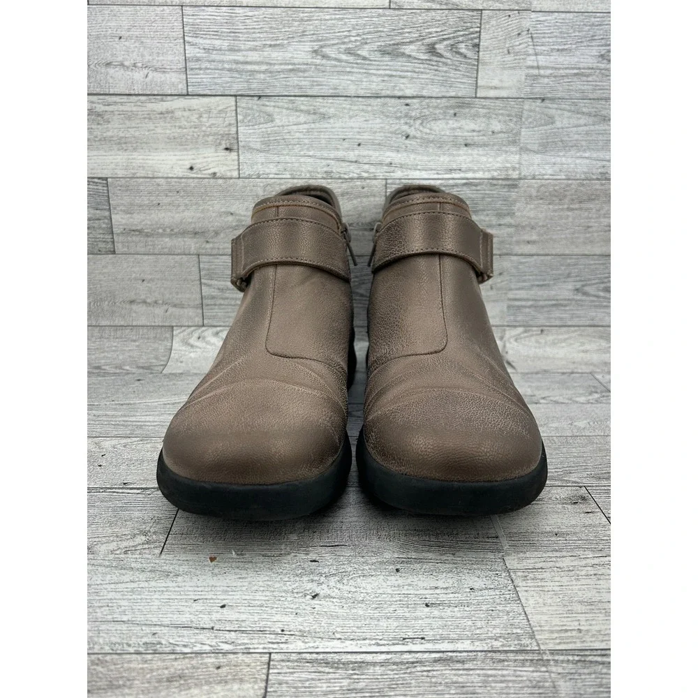 Clarks Cloudsteppers Women Sz 7.5 M Bronze Metallic Ankle Boots 261471894050 Zip